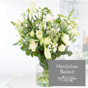 Blumenstrauß Champagnertraum + "Herzliches Beileid" Trauerkarte