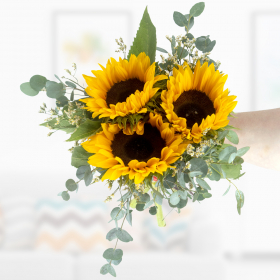 Blumenstrauß Sonnenblumen mit Eukalyptus