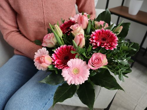 Blumige Geschenke zum Weltfrauentag