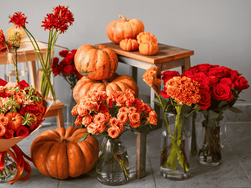 Dekoration mit Herbstblumen